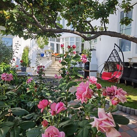 Fitness House With Garden Hotel Constanţa Eksteriør billede